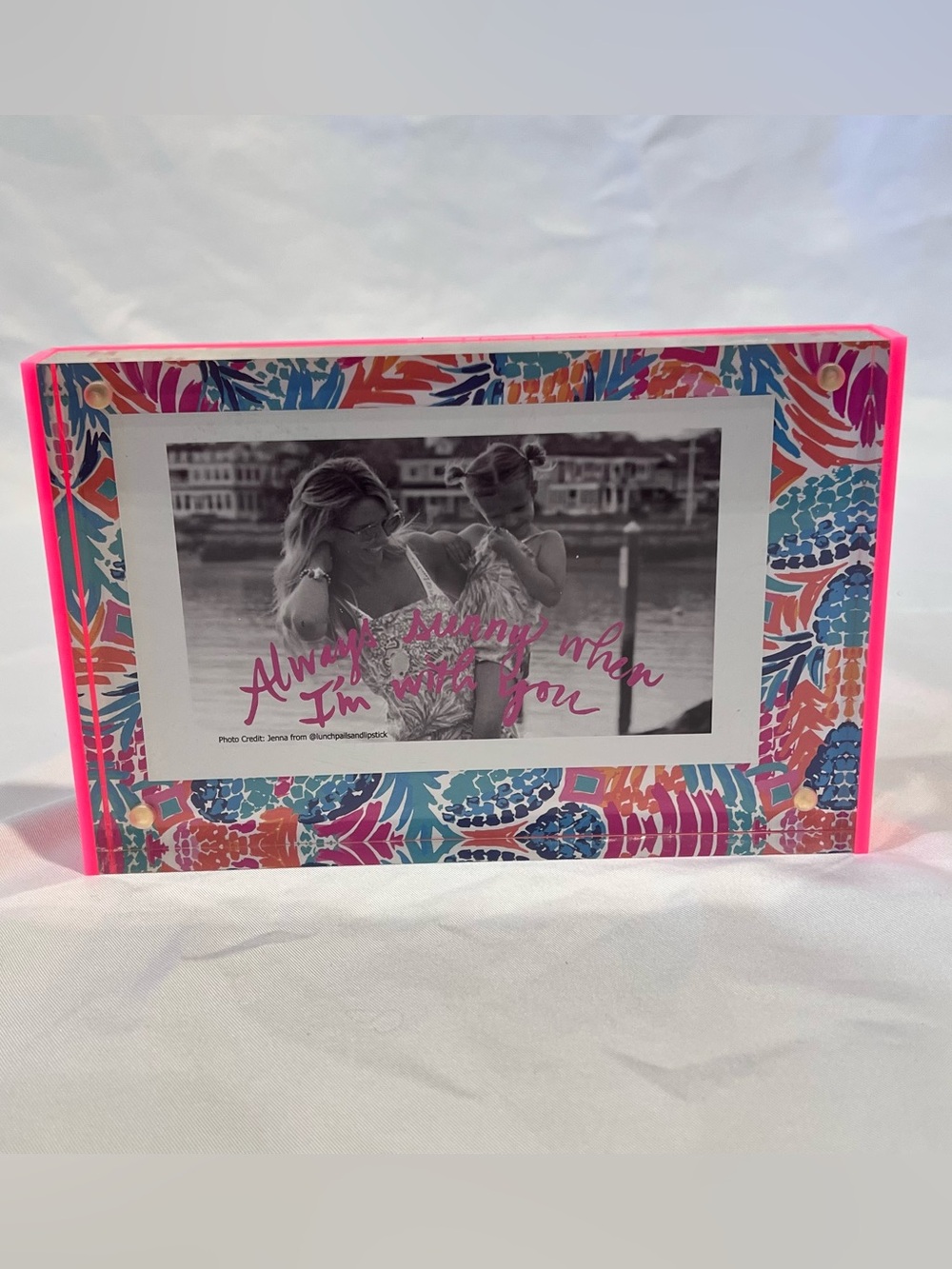 Lilly Pulitzer Acrylic 4x6 Picture Frame Tropical Print Pink Desk Decor
